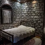 Stone Mansion Anavryti, αμα 20569 ミストラ