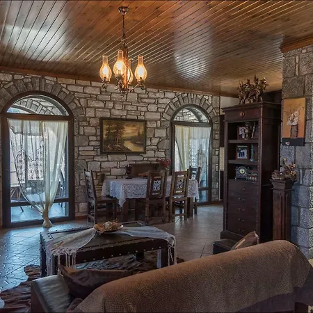 Stone Mansion Anavryti, αμα 20569 * Mystras