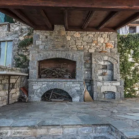 Stone Mansion Anavryti, αμα 20569 ミストラ