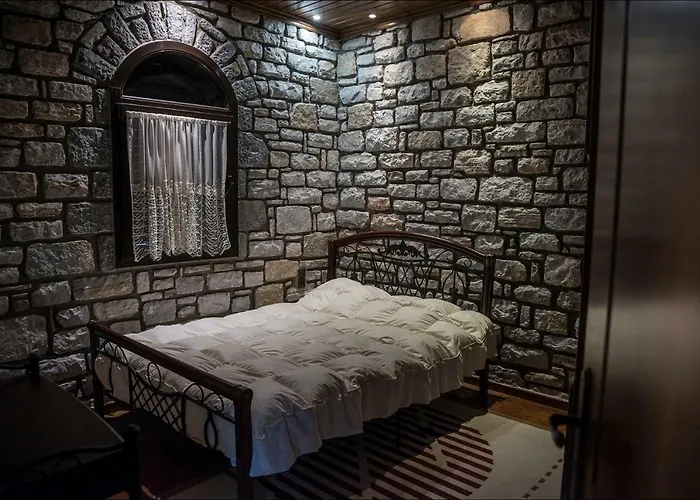 Stone Mansion Anavryti, αμα 20569 Mystras