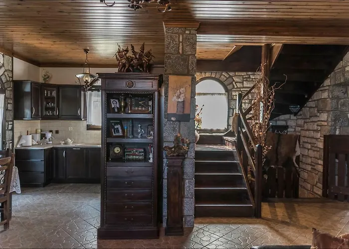 Stone Mansion Anavryti, αμα 20569 Мистра
